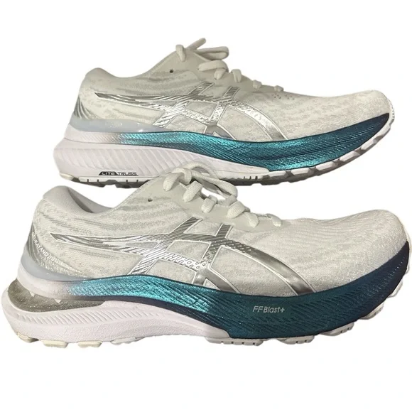 ASICS Women’s Gel Kayano 29 Platinum White Silver Running Shoe Sneaker EUC 8.5 - Picture 4 of 12